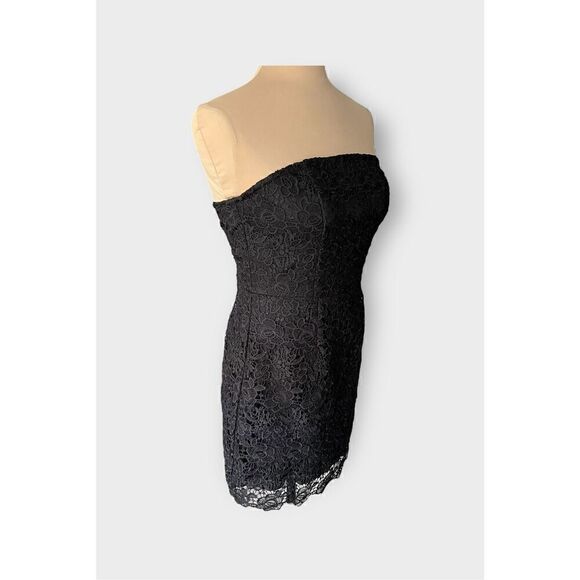 Lulus Loving Life Black Lace Strapless Bodycon Dress Size Small NWT - Picture 6 of 13